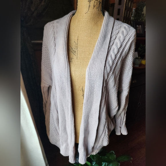 debut Sweaters - Cozy Cable Knit Cardigan Sweater - Cream